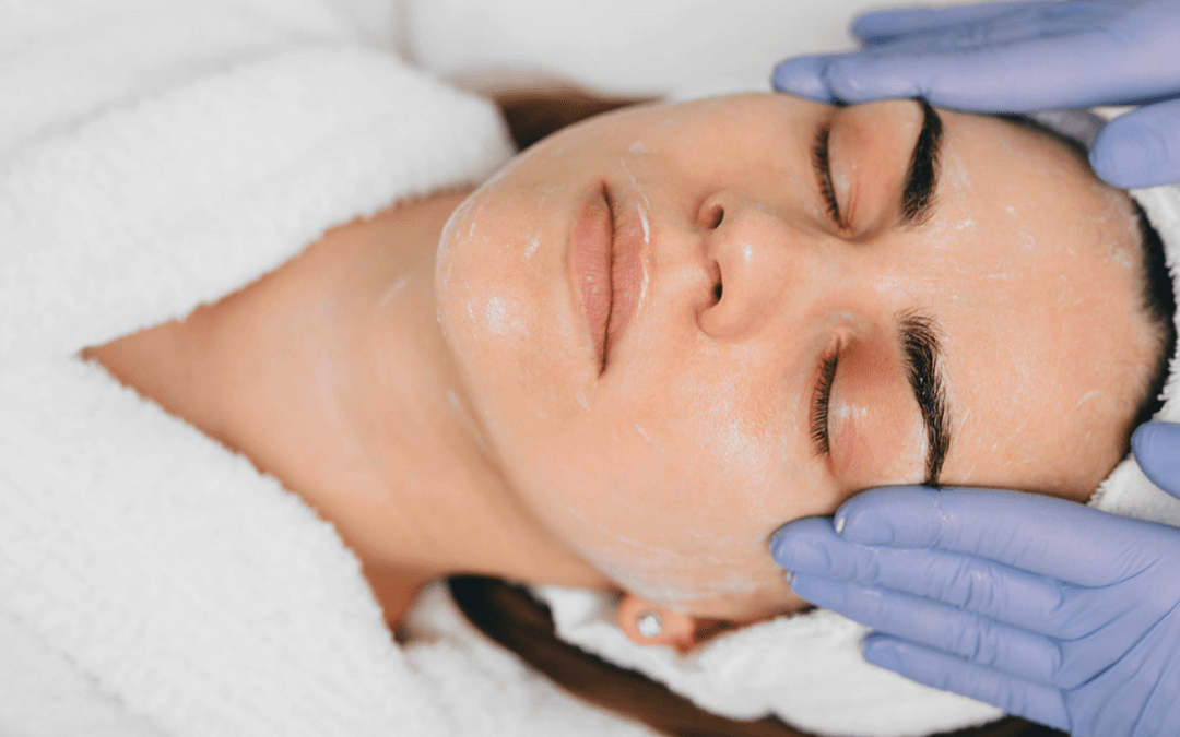 Unveiling the Radiance: Exploring the Benefits of Spa Facials