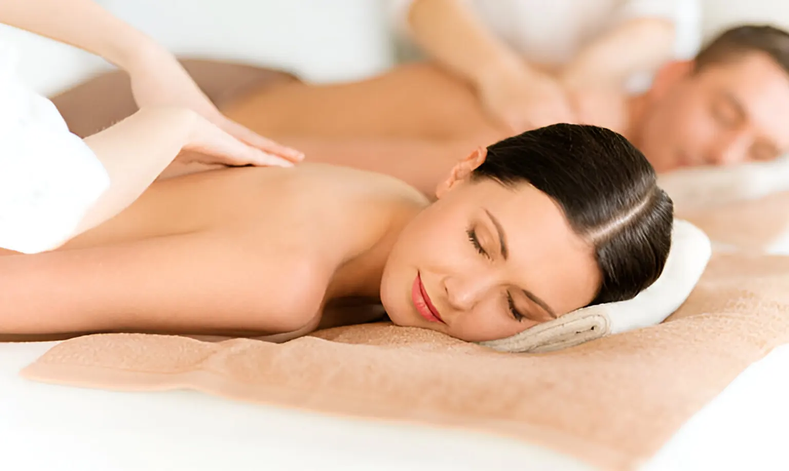 Relaxing Couples Massage in Melbourne CBD