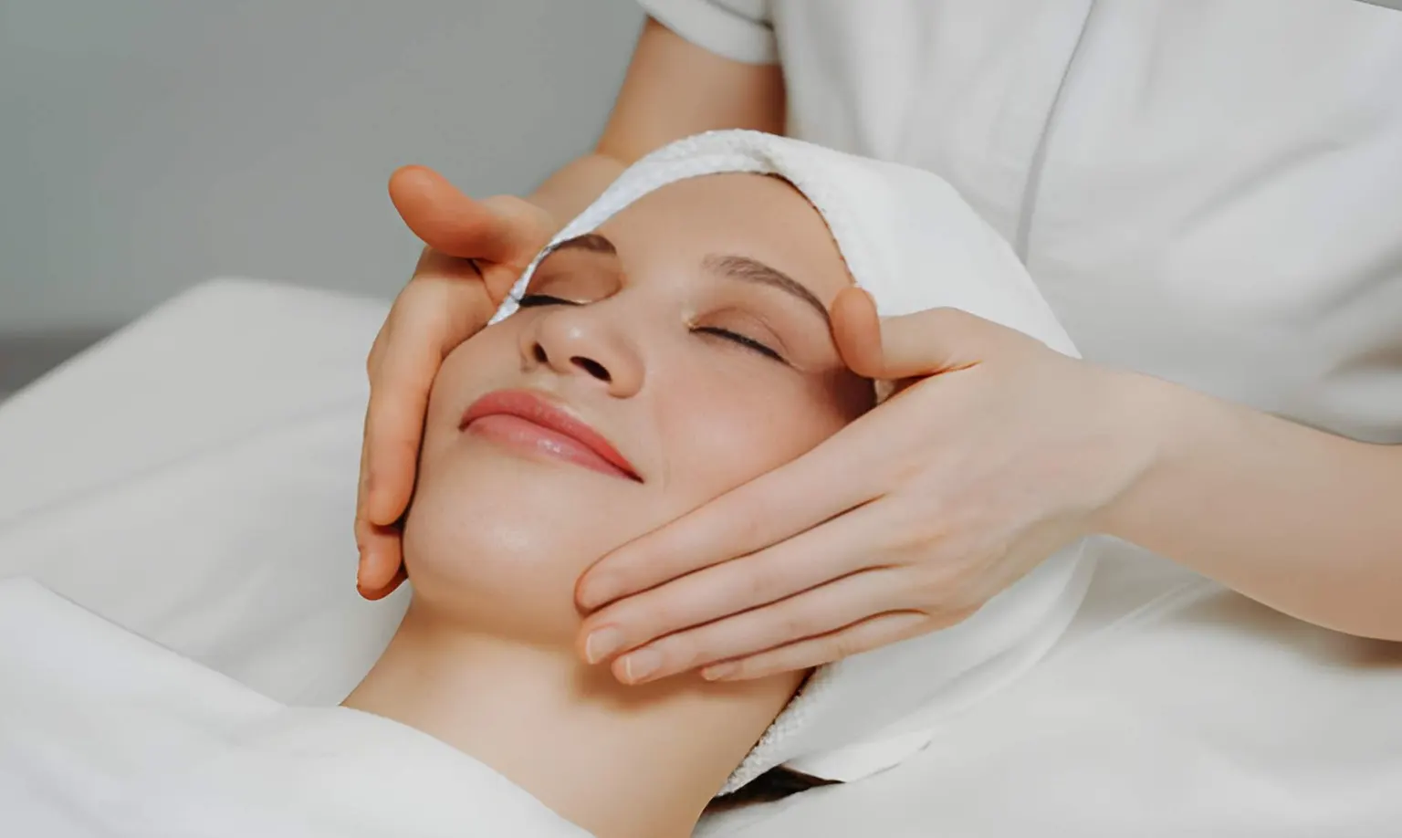 Best Glowing Facial Melbourne for Radiant Skin