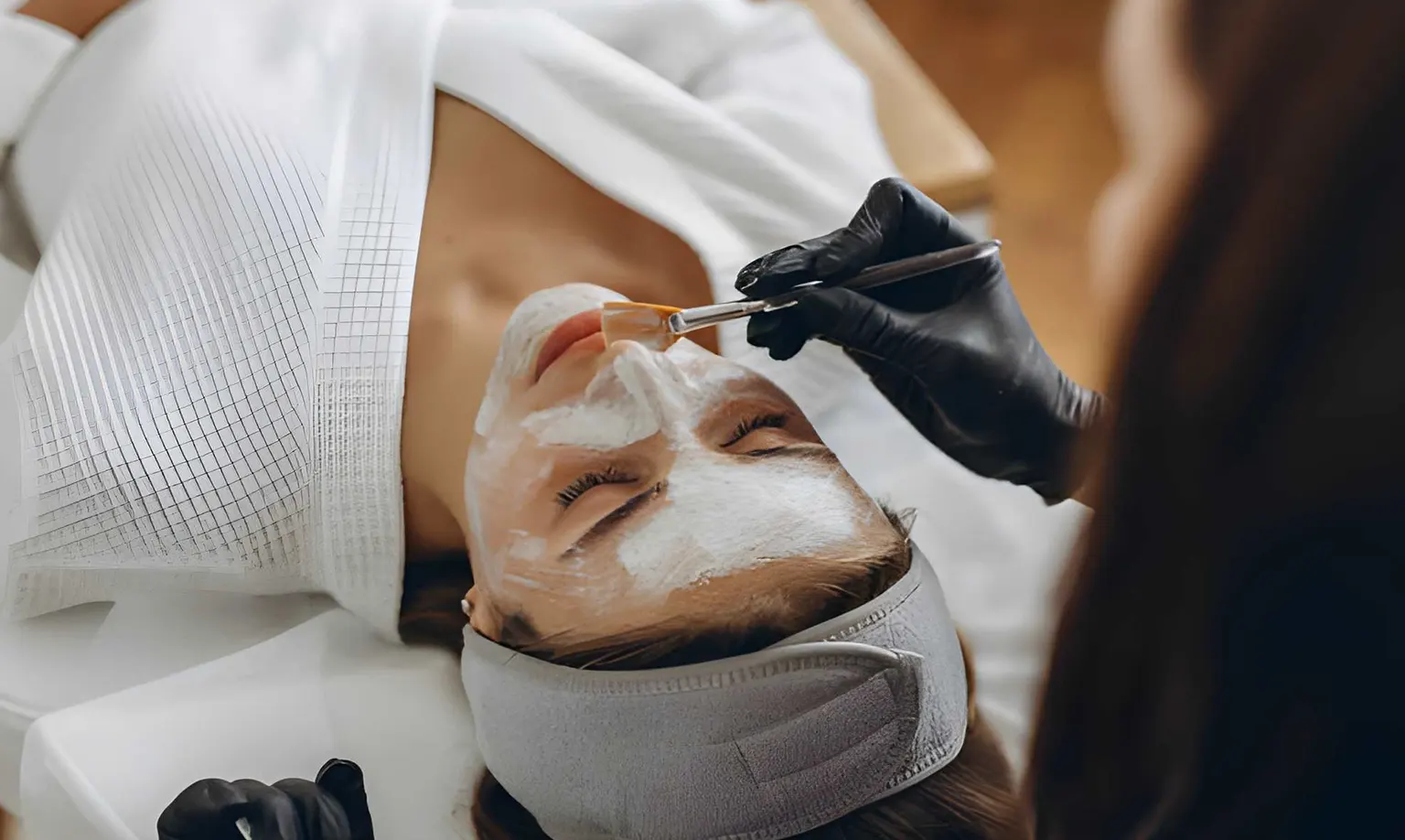 Facial treatment Melbourne for glowing skin Facial Treatment Melbourne for Glowing Skin