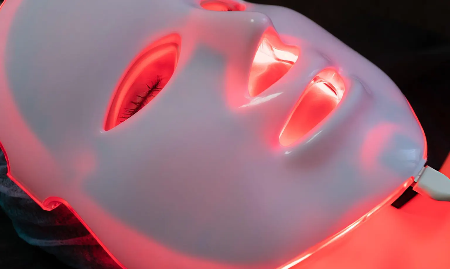 Discover Best LED Light for Facial Treatment