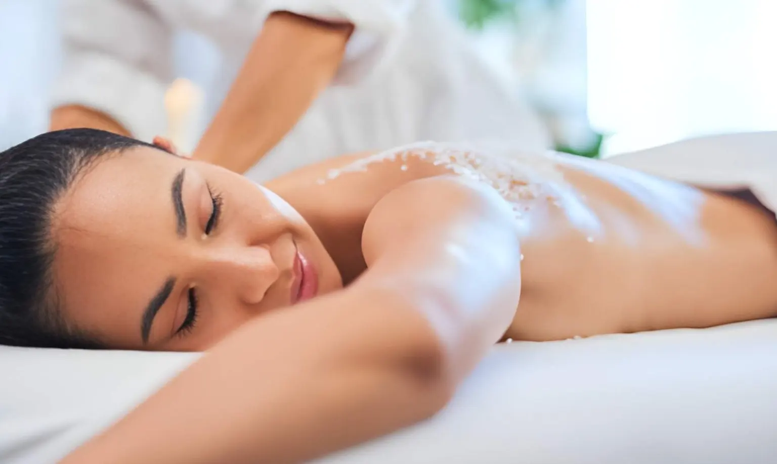 Relaxing body scrub treatment near Melbourne city