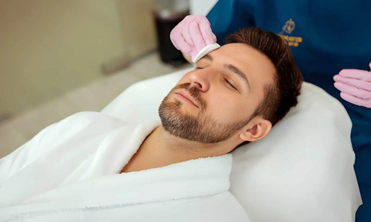 Relaxing Facial for Men Treatment Near Melbourne CBD